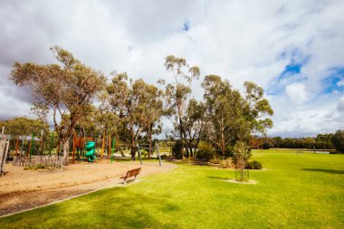 Avustralya 'da Lilydale Gölü ve Oyun Bahçesi