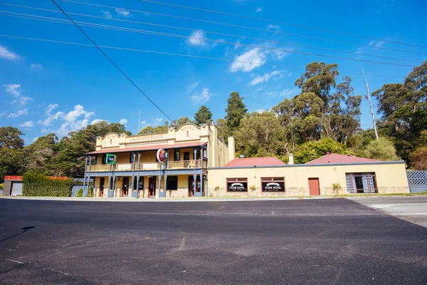 Australian Pub Hotel in Launching Place Australia — Stockfoto