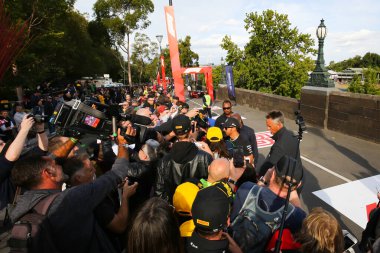 2019 F1 Sezon Başlatılması