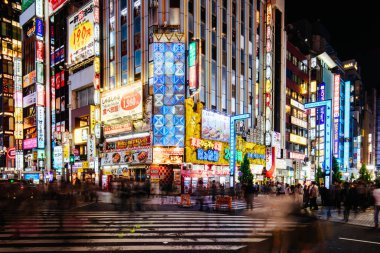 Japonya 'da gece vakti Shinjuku Tokyo