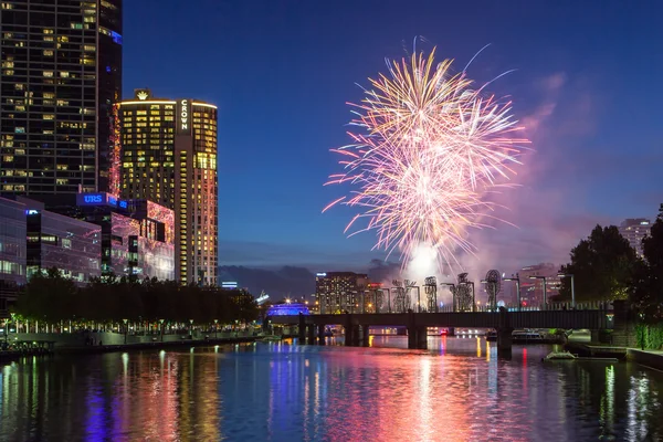 Melbourne Skyline with Fireworks at Dusk — Stock Photo, Image