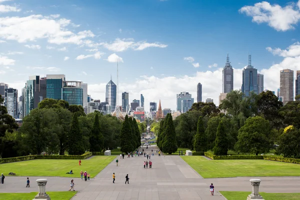 Melbourne Skyline from The Shrine of Remembrance — Stock Photo, Image