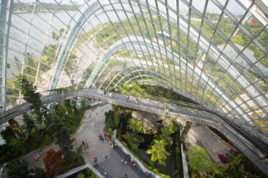 Defne bulut orman kubbe Singapur bahçelerle