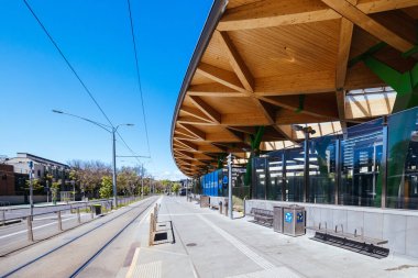 MELBOURNE, AUSTRALYA - 18 Ekim 2025 Metro Tüneli Projesi kapsamında ANZAC İstasyonu. St Kilda Bulvarı, Güney Melbourne, Victoria, Avustralya
