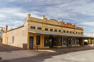 RAINBOW, AUSTRALIA - 26 Eylül 2025: Victoria, Avustralya 'da Federal Cadde' de Gökkuşağı Tarihi Mimarisi