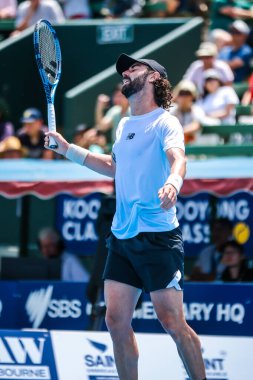 MELBOURNE, AUSTRALIA - 14 Ocak 2026: Avustralyalı Jordan Thompson, 14 Ocak 2026 tarihinde Melbourne, Avustralya 'da Kanadalı Denis Shapovalov ile oynamaktadır..