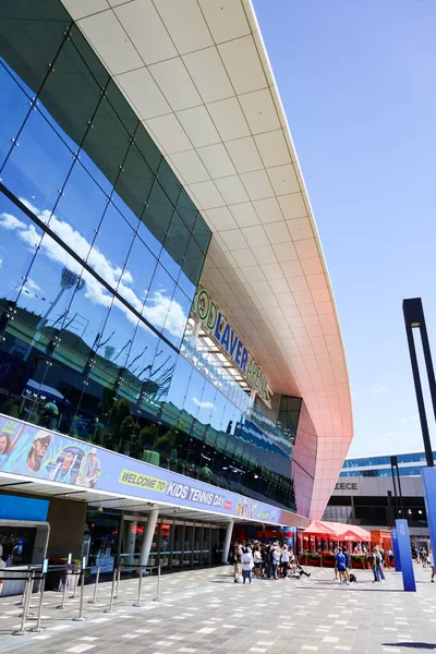 MELBOURNE, AUSTRALYA - 17 HAZİRAN: Avustralya Açık İşaret ve atmosferi 17 Ocak 2026 tarihinde Melbourne, Avustralya 'da Melbourne Park' ta 2026 Avustralya Açık 'ın önünde.