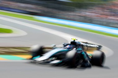 MELBOURNE, AUSTRALIA - Mart 06 2026: Kimi Antonelli Avustralya 'nın Melbourne kentindeki Albert Park' ta düzenlenen 2026 Avustralya Grand Prix 'sinde Mercedes-AMG Petronas F1 takımı W17' yi kullanıyor.