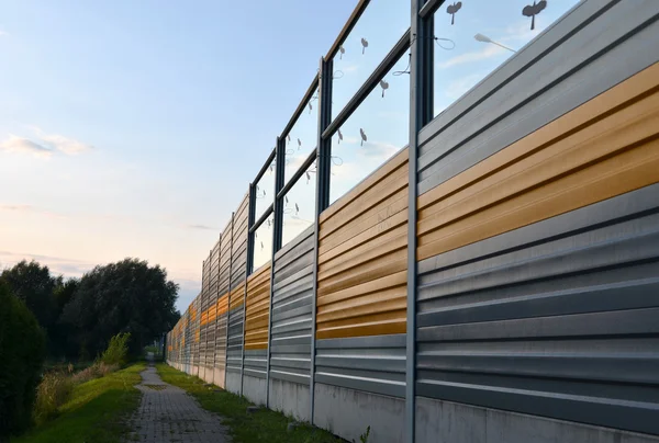 Gürültü bariyer, akustik ekran, Ses Geçirmez-yol.