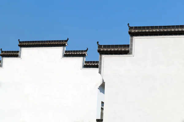 De oude residentie gebouw witte metope — Stockfoto