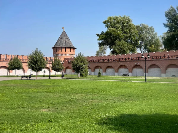 Tula kremlin historical fortress with park — Stock Photo, Image