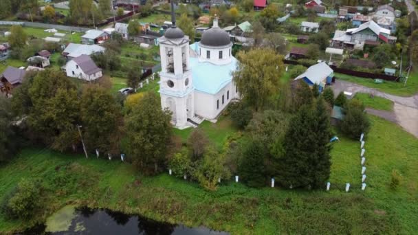 Gamla ryska kyrkan XVII -talet i Moskva regionen — Stockvideo