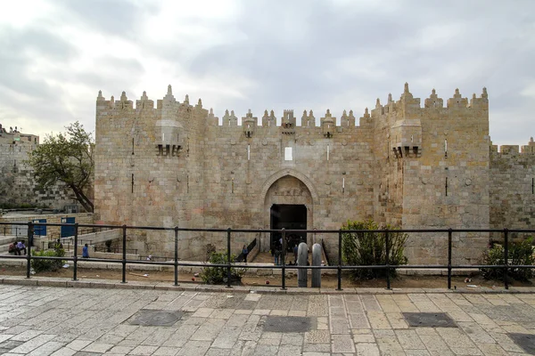 Damascus gate vstup do staré město Jeruzalém Palestině Izrael — Stock fotografie