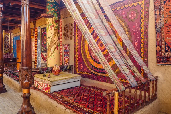 Народній вишивці Центральної Азії — стокове фото
