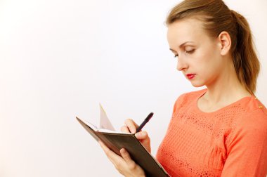 Not defterini içinde yapma kadın