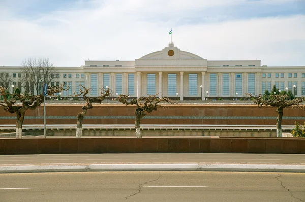 Γερουσίας κτίριο στην Τασκένδη, Ουζμπεκιστάν — Φωτογραφία Αρχείου