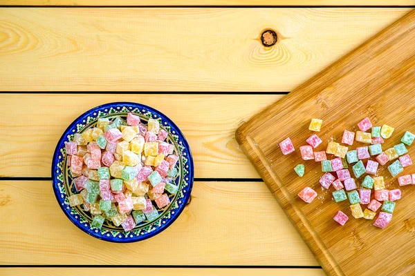 Dulce placer turco en un plato — Foto de Stock