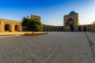 Görünüm Kolon Camii, Buhara, Özbekistan.