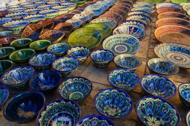 Dekoratif tabak, çarşı, Buhara, Özbekistan