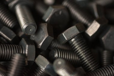 Metal civatalar. Endüstriyel geçmiş. Yatay fotoğraf.