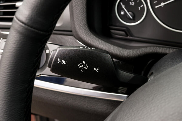 Переключатель
.