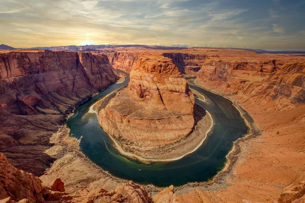 Horse Shoe Bend 'de günbatımı.
