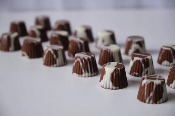 Bombones Bites White Chocolate Milk Chocolate Dark Chocolate Filled Hazelnut — Stock Photo, Image