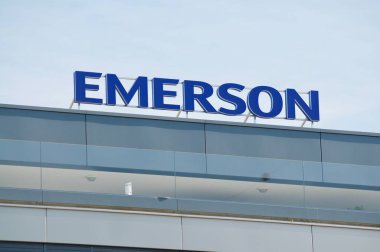Baar, Zug, İsviçre - 28 Mart 2021: Baar, İsviçre 'de Emerson Electric Co. Emerson, Amerikan çokuluslu bir şirket üreticisi ve mühendislik hizmetleri sunuyor.