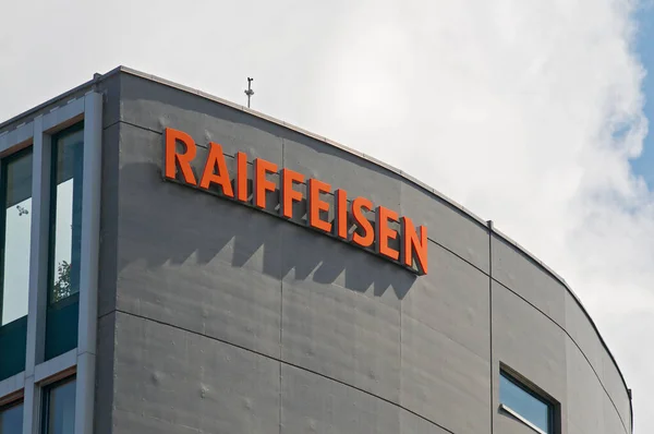 Gallen Suiza Abril 2021 Raiffeisen Bank Sign Hanging Headquarters Building — Foto de Stock