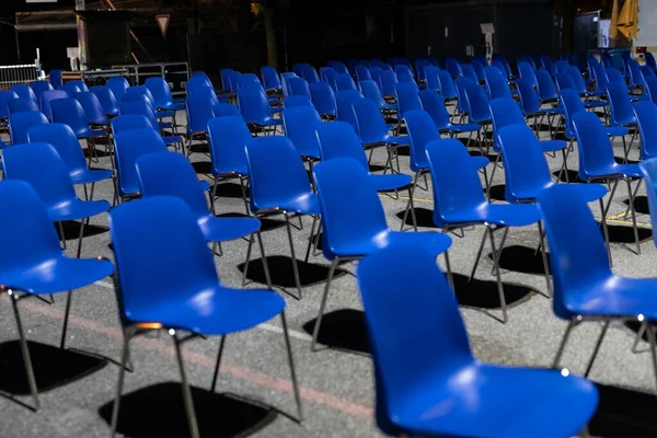 Filas Desoladoras Asientos Vacíos Lugar Comúnmente Utilizado Para Actuaciones Aire — Foto de Stock