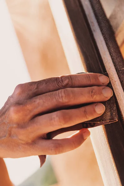 Woman Hands Removing Paint Using Sandpaper Windows Her House Repainting — Stock Photo, Image