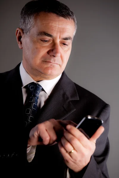 I'm an expert manager with my mobile phone — Stock Photo, Image