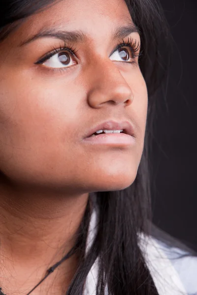 Beautiful indian girl thinking or looking — Stock Photo, Image