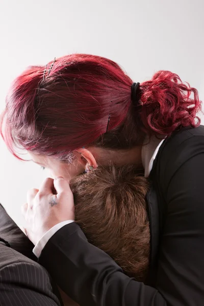 Zoet staren zijn man vrouw — Stockfoto