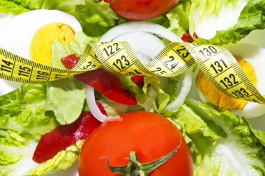 salata tabağı ve bant