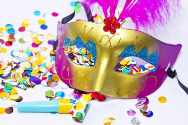 Karnaval maskesi ve maske