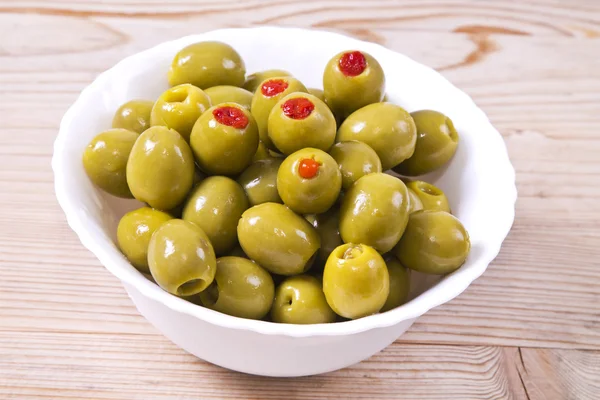 kırmızı biber dolma zeytin