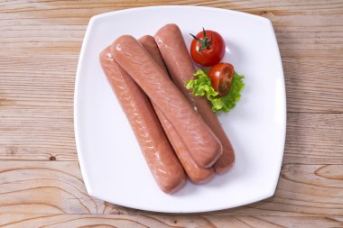 sosis tabakta domates ile