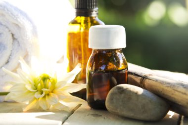 ahşap spa ve vücut masaj havlu üzerine yağlıboya