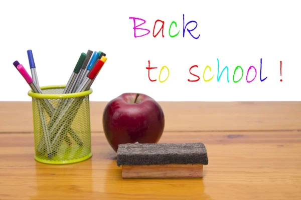 Voltar ao conceito de escola com quadro-negro — Fotografia de Stock