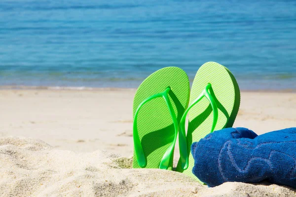 Footwear Towel Landscape Beach Holidays Summer — Stock Photo, Image