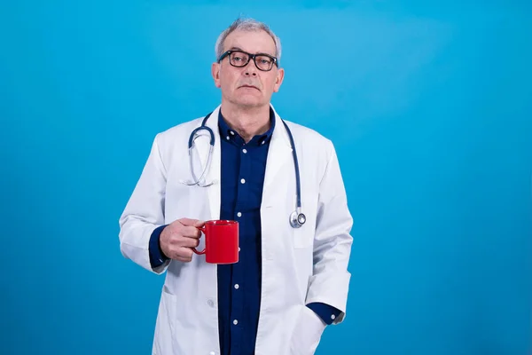 Läkare Gör Kaffekopp Paus — Stockfoto