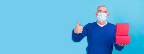 Aantrekkelijke Man Met Beschermend Masker Zijn Gezicht Voor Coronavirus Covid — Stockfoto