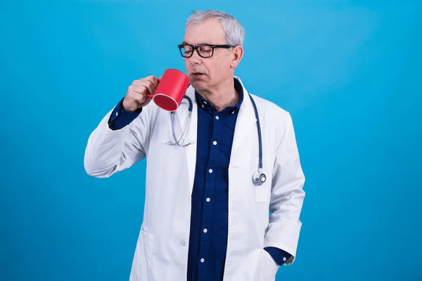 Médico Haciendo Descanso Taza Café — Foto de Stock