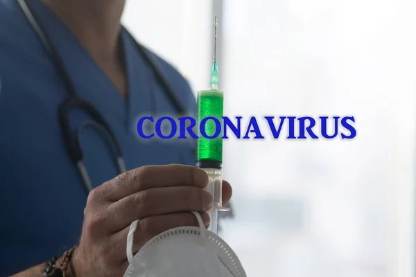 Ilmuwan Dengan Topeng Dan Injeksi Konsep Virus Coronavirus — Stok Foto