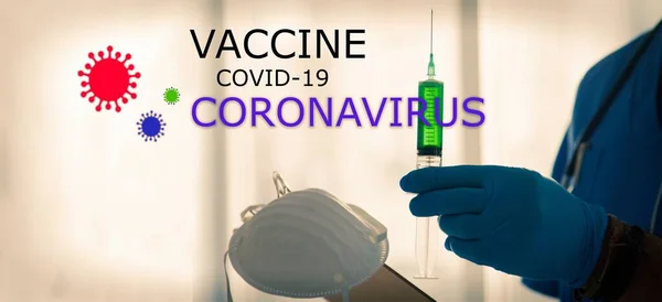 Maskeli Doktor Steteskop Enjeksiyon Koronavirüs Virüsü Konsepti Enfeksiyonları — Stok fotoğraf