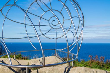 Cabo Evi 'nde deniz kabuğu heykeli, Pontevedra, Galiçya, İspanya 12 Ekim 2020