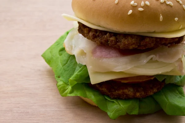 Cheeseburger isolated — Stock Photo, Image