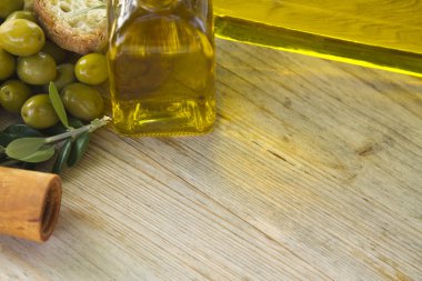 Doğal zeytinyağı