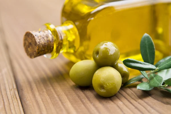 Aceitunas y aceite — Foto de Stock